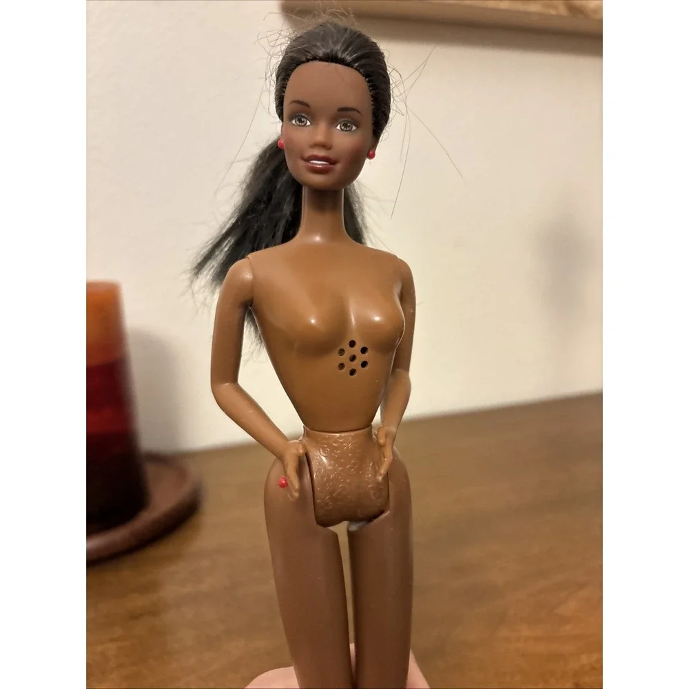 Barbie 1998 Giggles 'N Swing Fashion Doll Set African American 20534 - Doll Only